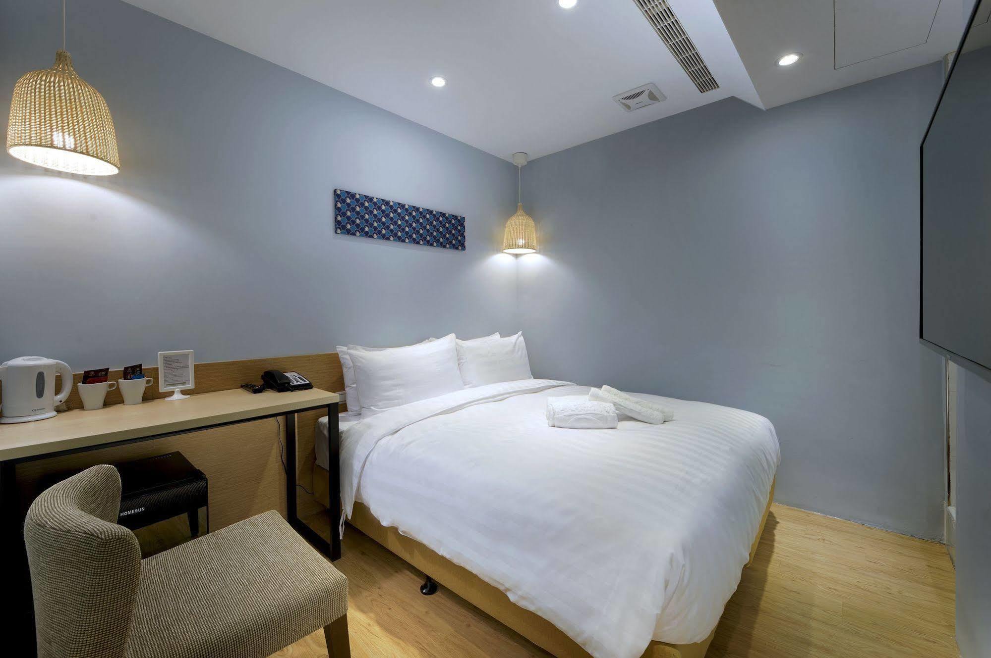 Shin Sei Bashi Hotel Taichung Bagian luar foto